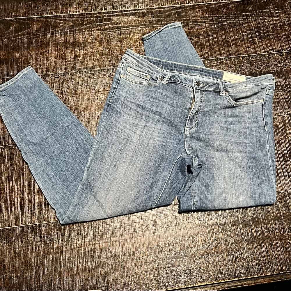 Two by Vince Camuto jeans